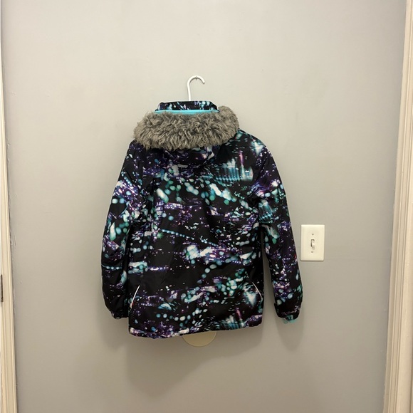 Stylish Kids Puffer Jacket - Black and Blue - Picture 12 of 16